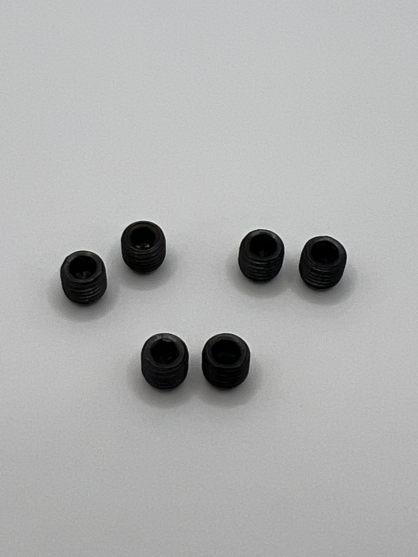 GRUB SCREWS FOR AXLES x6 - NEW