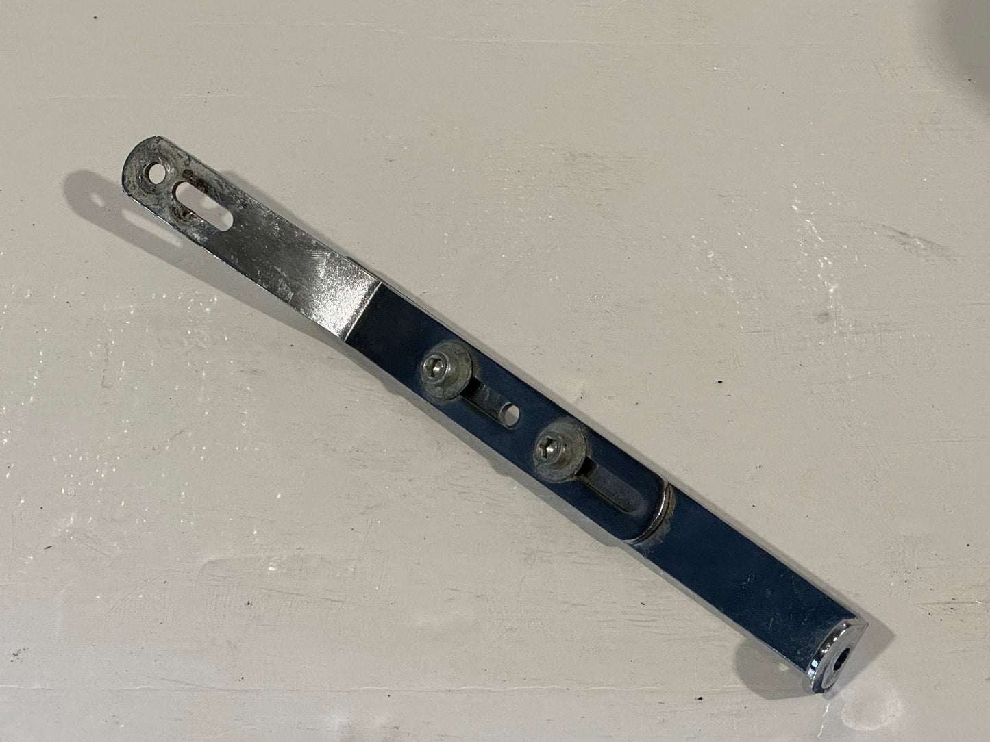 KG NASSAU FRONT SUPPORT