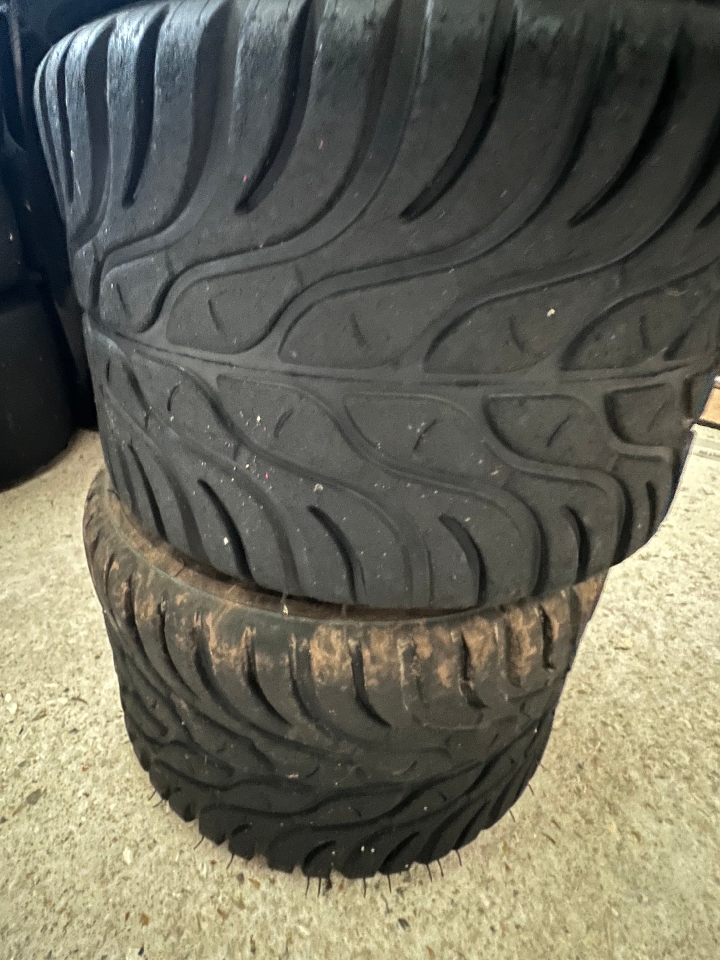MOJO W5 Wet Tyres